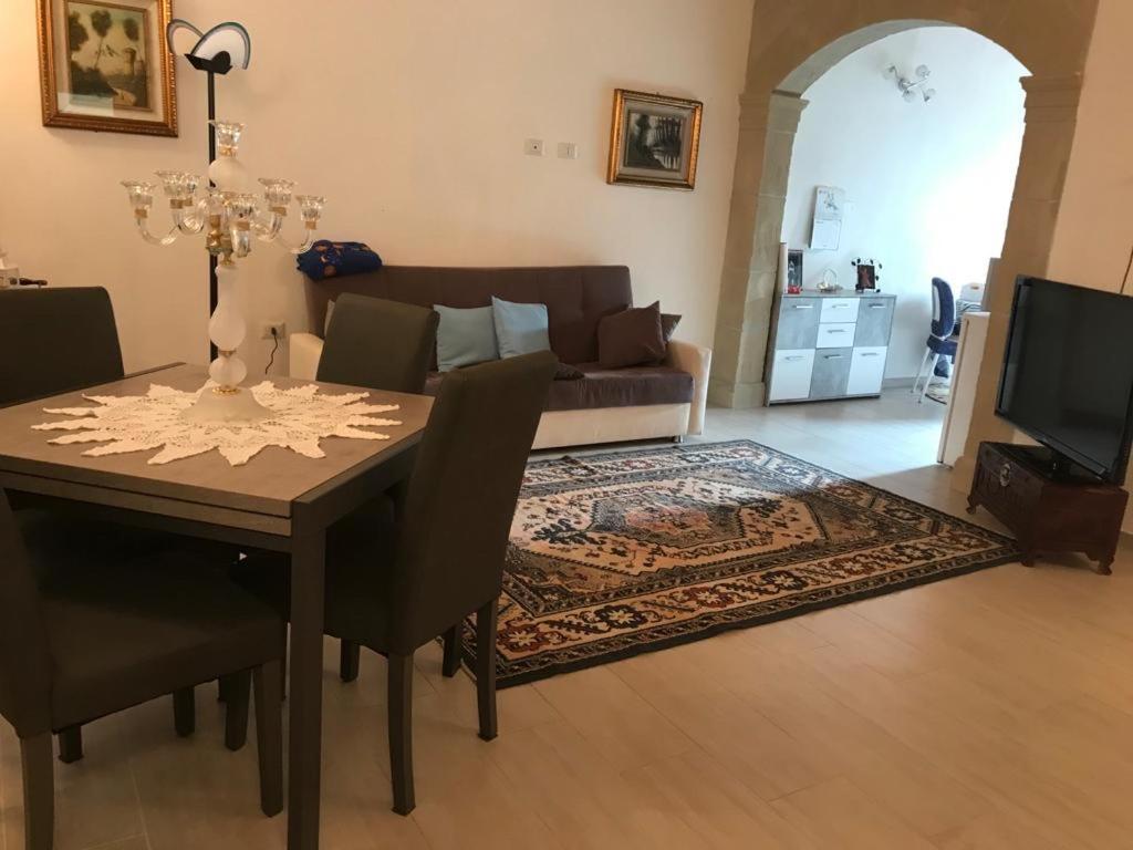 Casa Adriana Cagliari Apartment Luaran gambar
